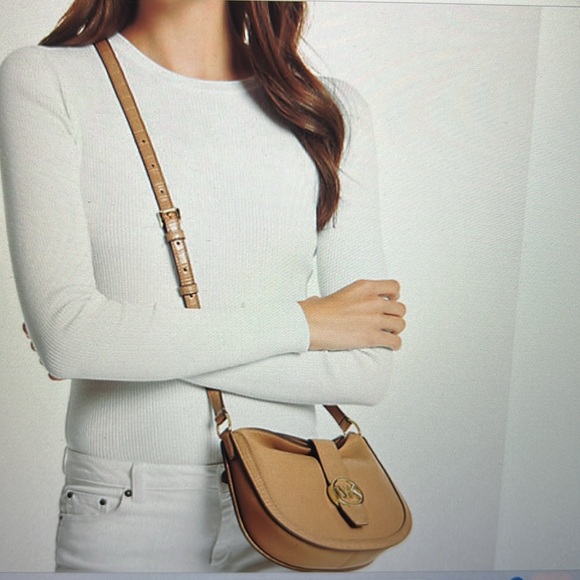AUTHENTIC NWT MICHAEL KORS GABBY SMALL HOBO CROSSBODY BAG TAN - Picture 1 of 8